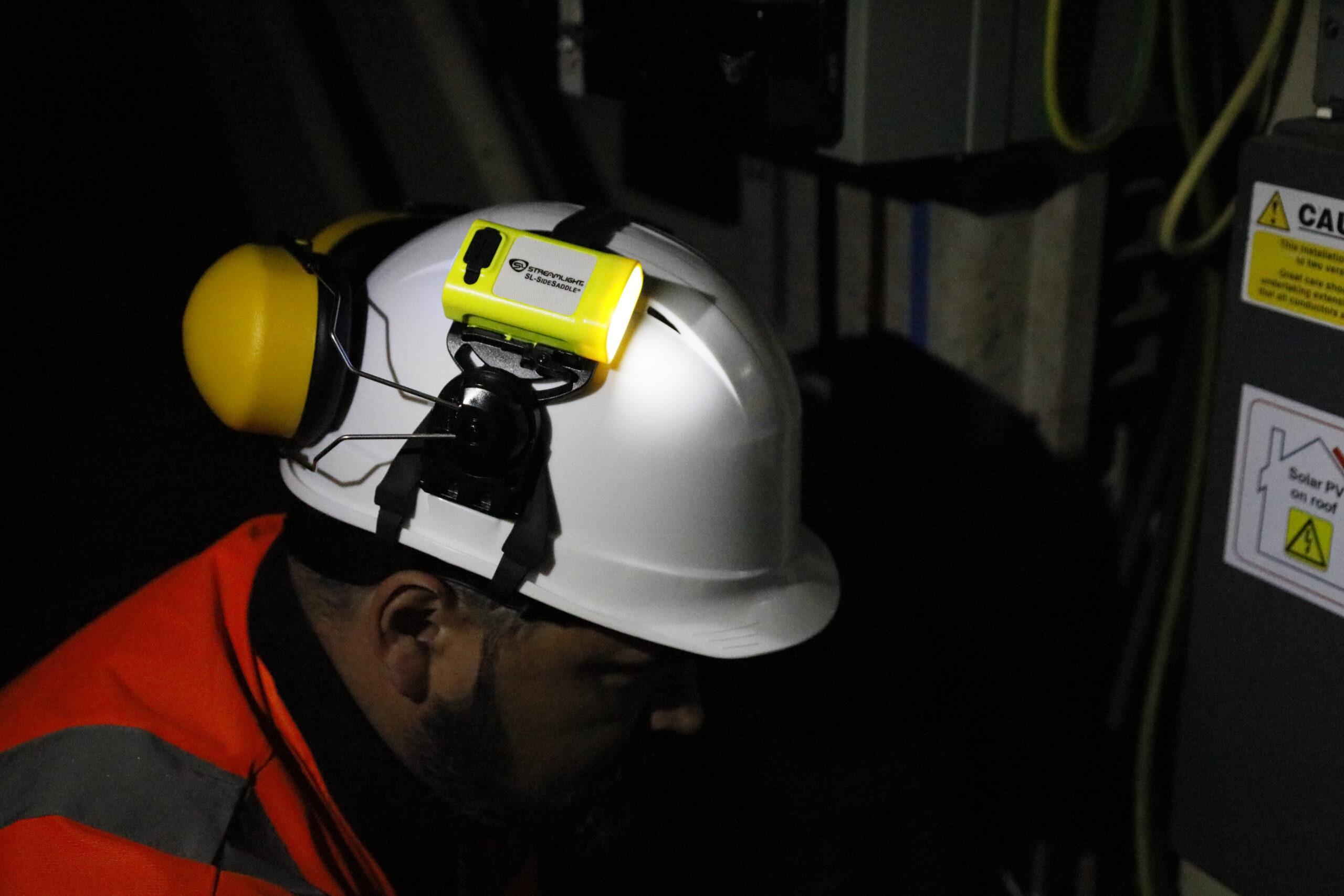 Streamlight 61631 SL-SideSaddle® USB Rechargeable Universal Fit Hat, Hard Hat and Helmet Light
