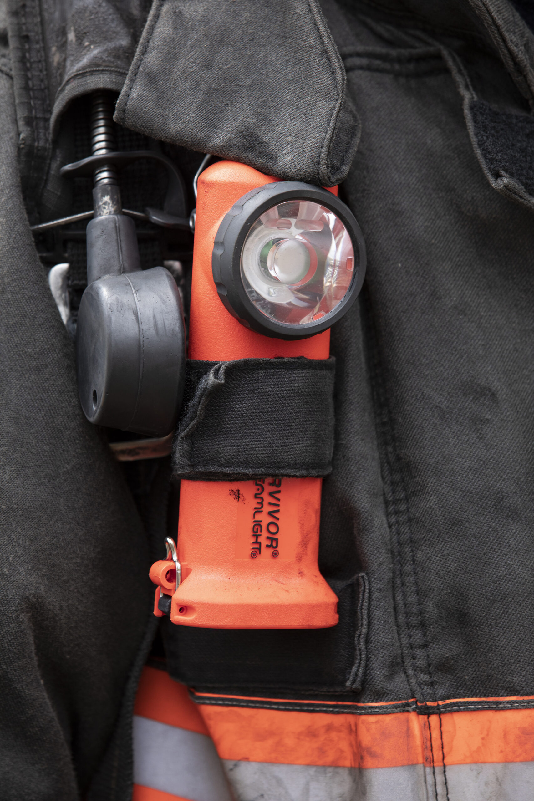 Streamlight 90503 Survivor® Rechargeable Safety-Rated Firefighter's Right Angle Light