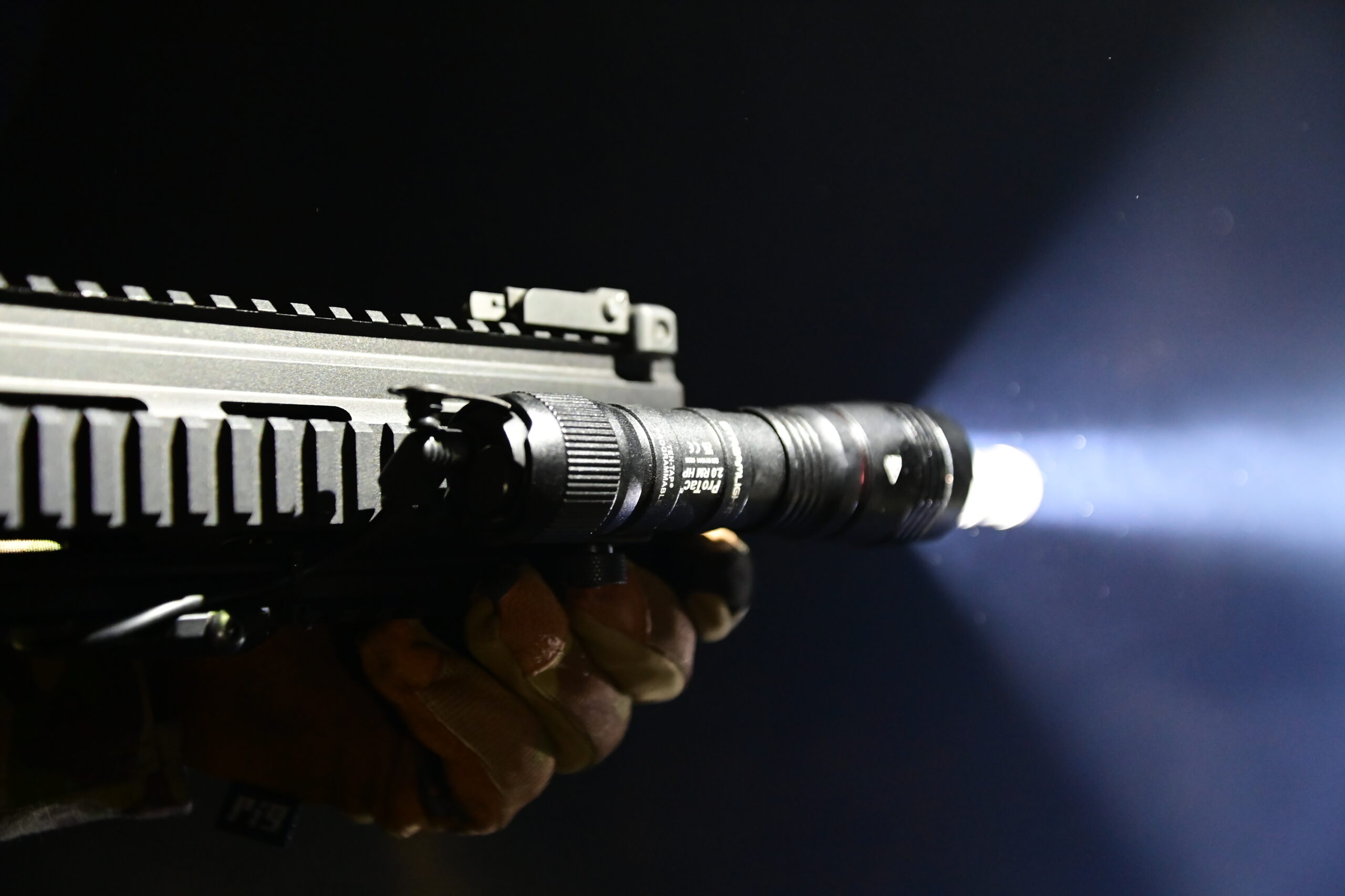 Streamlight 89013 ProTac® 2.0 Rail Mount HP High Lumen Rechargeable Flashlight and Rail Mount System