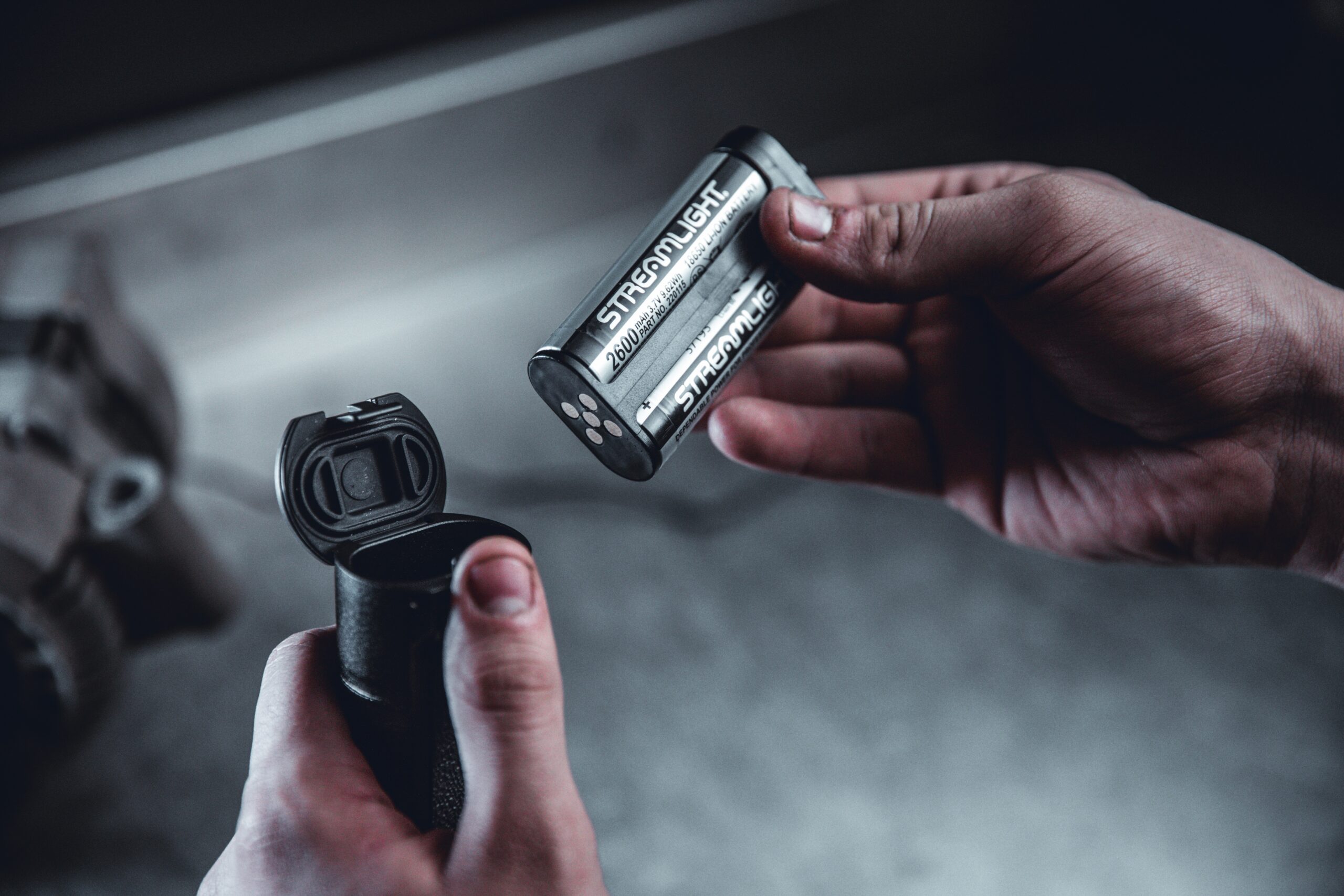 Streamlight 78105 Stinger® 2020 SL-B26® Battery Pack (Includes 2 SL-B26® Li-Ion USB Batteries)